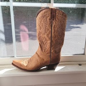 Dan Post Cowgirl boots,size 10, brown.